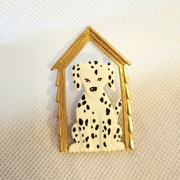 Jewelry - Dalmatian dog in doghouse pin brooch
